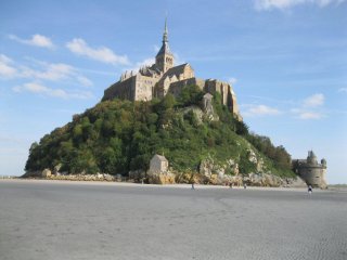2/5. Mont-Saint-Michel.