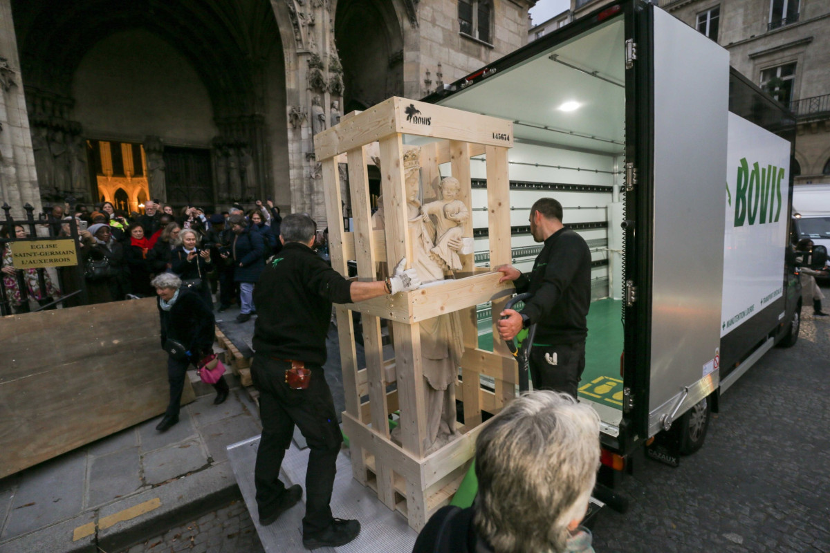 15.11.2024. Notre-Dame : des milliers de Parisiens ont raccompagné la « Vierge du Pilier »