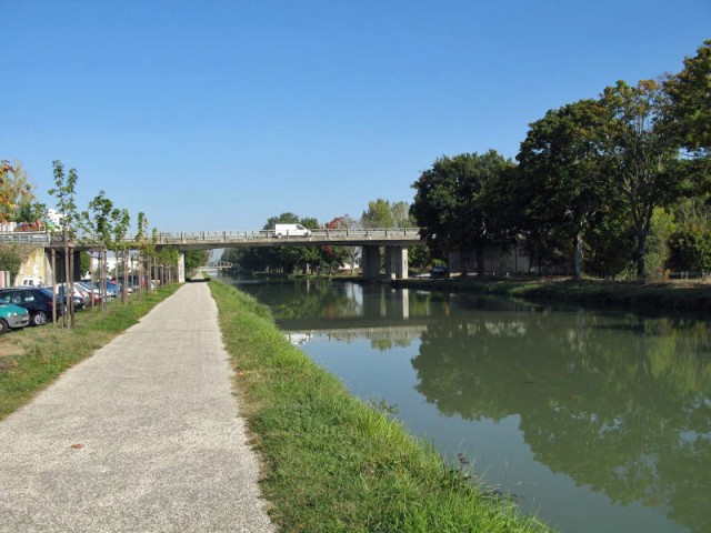 3/3. Le canal de Garonne. Ven 10.10.2008.