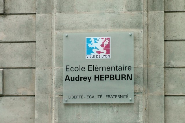 4/32. Lyon-Vaise. École élémentaire Audrey-Hepburn. Mer 30.05.2012, 15:17.