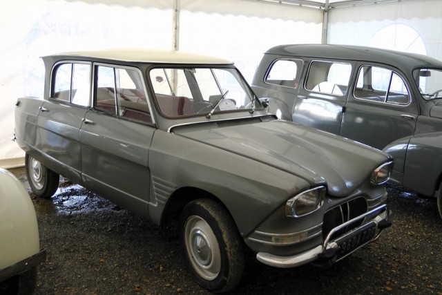 37/125. 15:06. Citroën Ami 6, 1966, 475 cm3, 3 cv.
