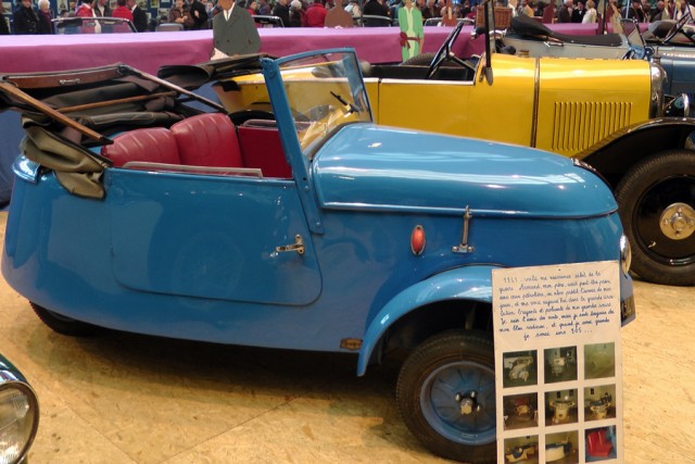 99/125. 16:34. Citroën. Naissance en 1941.Devenue grande, sera la 905.