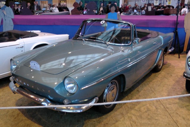 118/125. 16:55. Renault Caravelle, 1963, 1100 cm3, 7 cv.