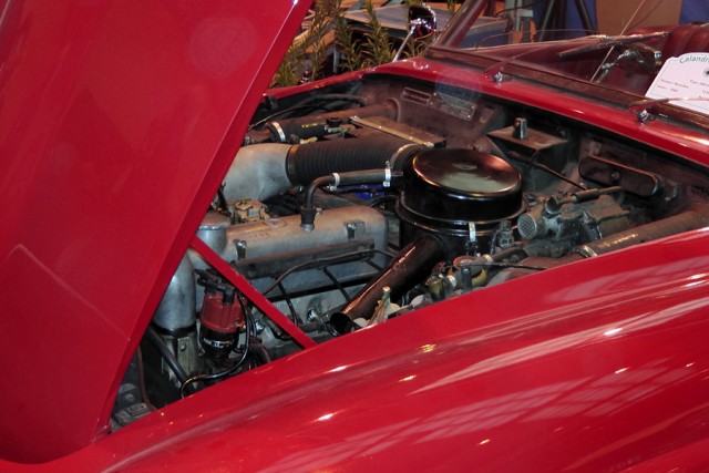 119/125. 16:58. Mercedes 190 SL, 1961, 1,9 litre, 105 cv.