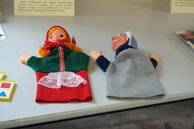 3/10. Marionnettes : le petit chaperon rouge et sa grand-mère. © J.-F. Saby. Sam 11.06.2016, 17:45.