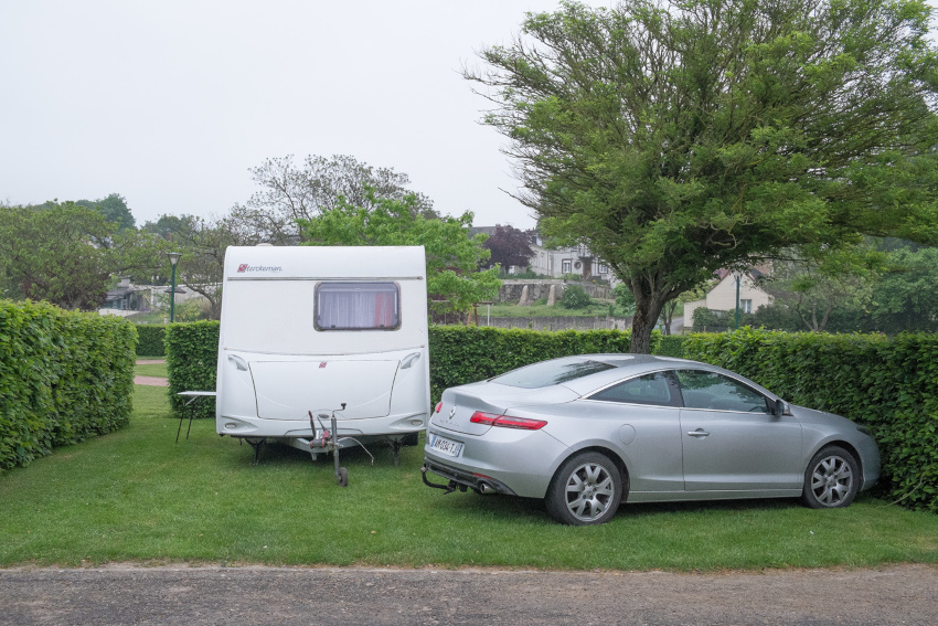 1/9. Au camping de Saint-Calais. Jeu 14.05.2015, 07:33.