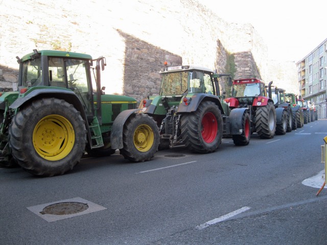 8/8. Tracteurs à Lugo. © Bodin. Jeu 10.09.2015, 19h16m06.