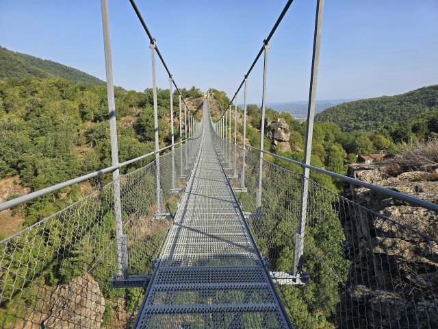 12/25. Postée sam 24.08.2024 à 21h32. Passerelle de Mazamet. © Pho Tos.