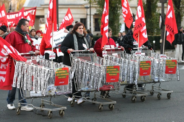 07/18. Manifestation contre le chômage et la précarité. © Photo Michel Stoupak. Sam 01/12/2012, 14:34.