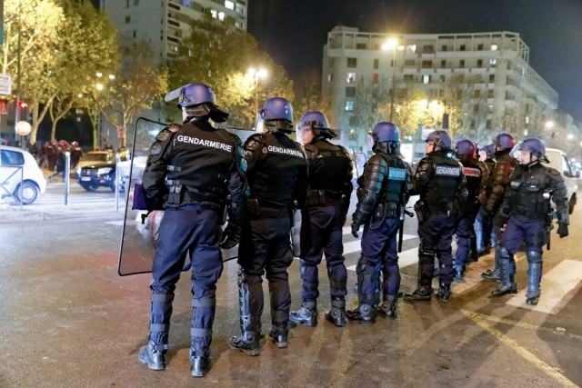 01.12.2012. Un immeuble réquisitionné, expulsé par les forces de l'ordre