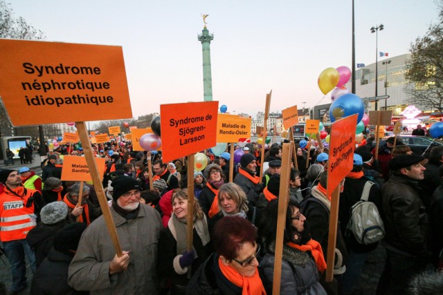 25/28. 13e Marche des maladies rares dans le centre de Paris. © Photo Michel Stoupak. Sam 08.12.2012.