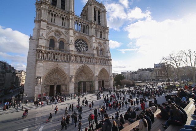 4/15. Un chemin du Jubilé pour les 850 ans de la cathédrale Notre-Dame de Paris. © Michel Stoupak. Mar 25.12.2012, 15:45.