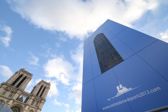7/15. Un chemin du Jubilé pour les 850 ans de la cathédrale Notre-Dame de Paris. © Michel Stoupak. Mar 25.12.2012, 15:55.