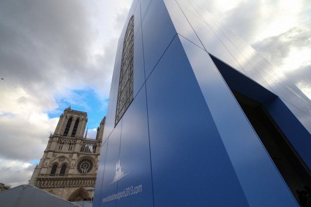 10/15. Un chemin du Jubilé pour les 850 ans de la cathédrale Notre-Dame de Paris. © Michel Stoupak. Mar 25.12.2012, 16:03.