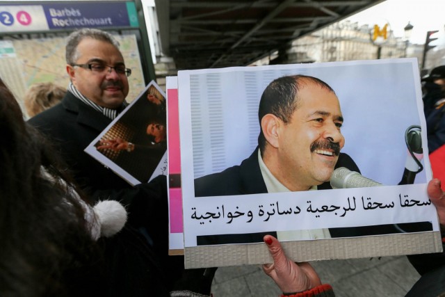 8/16. Manifestation à Paris en hommage à l’opposant tunisien assassiné Chokri Belaïd. © Michel Stoupak. Sam 09.02.2013, 13:56.