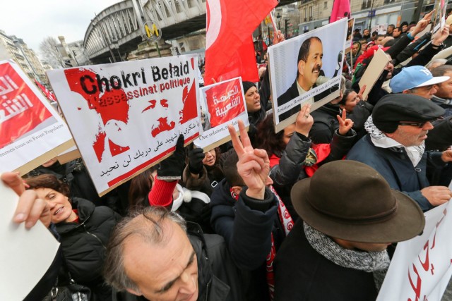 13/16. Manifestation à Paris en hommage à l’opposant tunisien assassiné Chokri Belaïd. © Michel Stoupak. Sam 09.02.2013, 14:25.