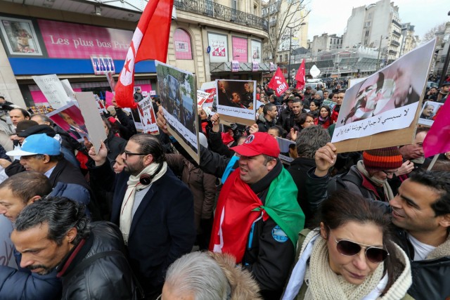 14/16. Manifestation à Paris en hommage à l’opposant tunisien assassiné Chokri Belaïd. © Michel Stoupak. Sam 09.02.2013, 14:27.