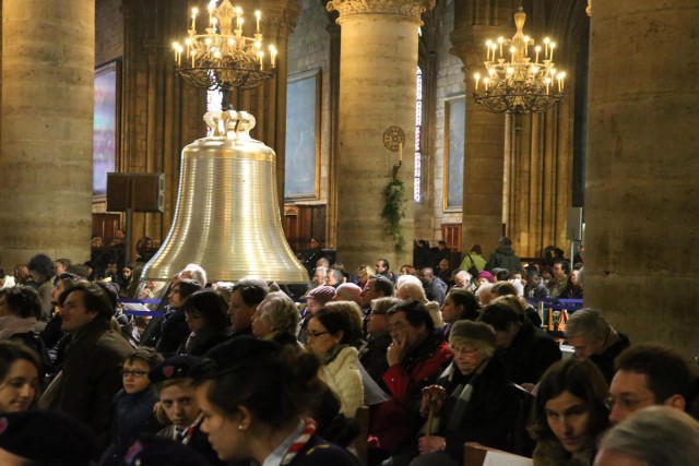 2/15. De nouvelles cloches pour Notre-Dame de Paris. © Michel Stoupak. Dim 10.02.2013.