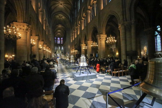 6/15. De nouvelles cloches pour Notre-Dame de Paris. © Michel Stoupak. Dim 10.02.2013, 13:26.