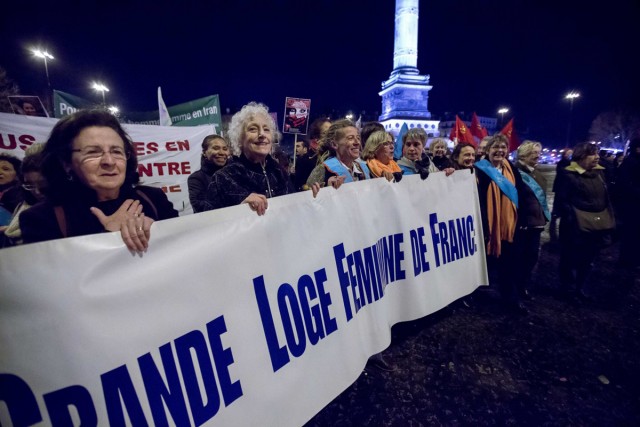 13/13. Marche à Paris pour la Journée internationale des droits des femmes. © Michel Stoupak. Ven 08.03.2013, 21:55.