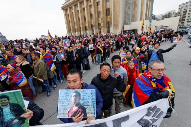 18/24. Manifestation à Paris pour un Tibet libre. © Michel Stoupak. Dim 10.03.2013, 17h43m15.