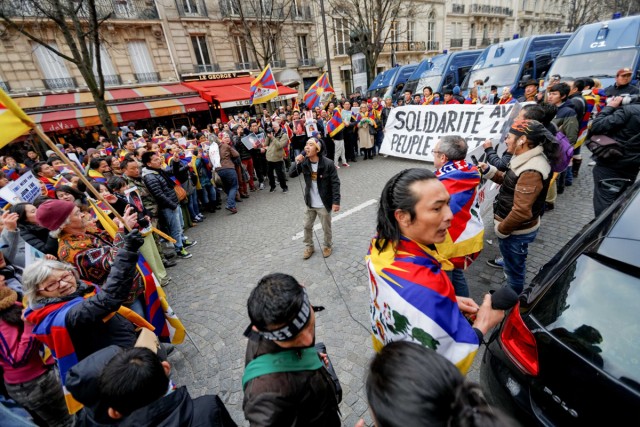 21/24. Manifestation à Paris pour un Tibet libre. © Michel Stoupak. Dim 10.03.2013, 18h40m42.