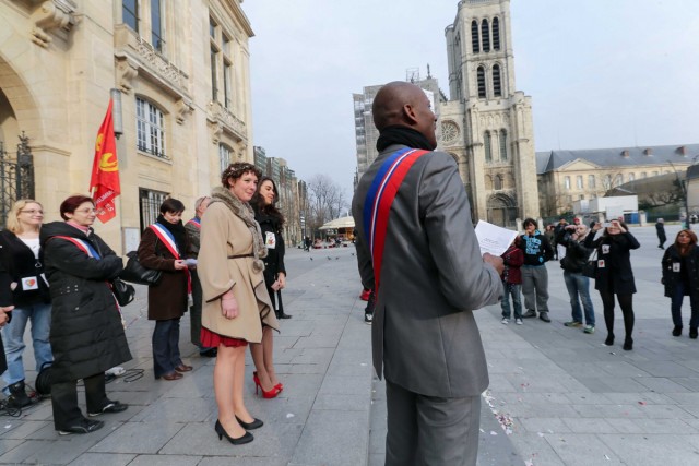 4/15. Mariage pour tous à la mairie de Saint-Denis. © Michel Stoupak. Sam 23.03.2013, 18h06m56.