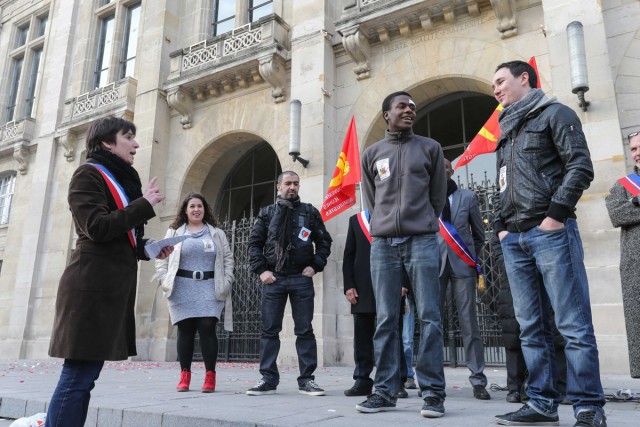 11/15. Mariage pour tous à la mairie de Saint-Denis. © Michel Stoupak. Sam 23.03.2013, 18h15m04.