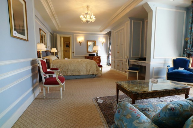 14.04.2013. L’Hôtel de Crillon en 3.500 pièces