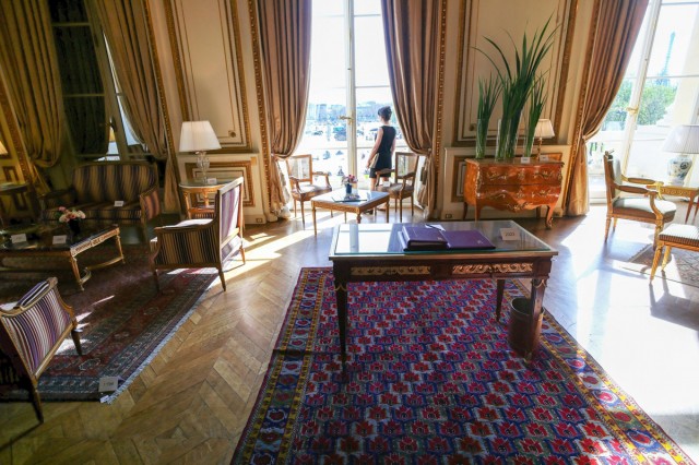 14.04.2013. L’Hôtel de Crillon en 3.500 pièces