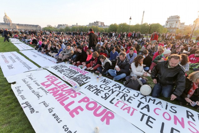 10/16. Manif pour tous : le mouvement des Veilleurs en plein essor. © Michel Stoupak. Dim 21.04.2013, 19h59m06.