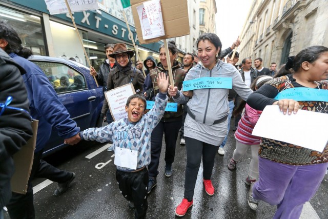 17/27. Manifestation parisienne contre les expulsions de Roms. © Michel Stoupak. Sam 25.05.2013, 15h43m42.