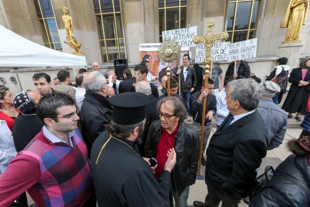 5/18. Evêques enlevés à Alep : la communauté orthodoxe se mobilise à Paris. © Michel Stoupak. Dim 02.06.2013, 16h55m50.
