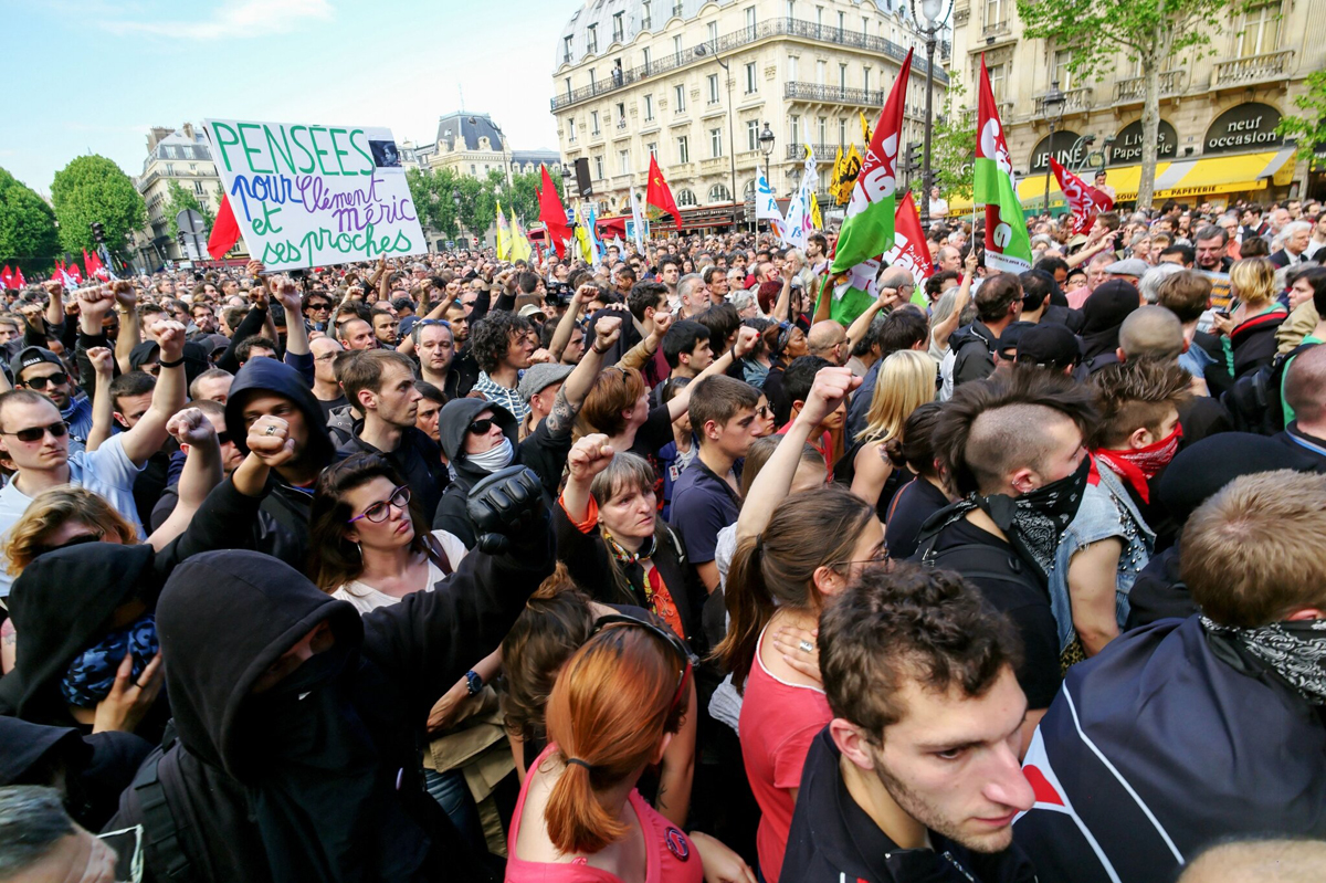 1/18. À Paris, des milliers de personnes rendent hommage à Clément Méric. © Michel Stoupak. Jeu 06.06.2013, 18h20m36.