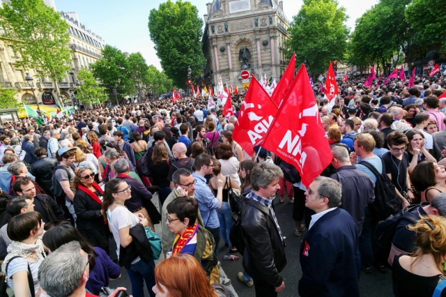 16/18. À Paris, des milliers de personnes rendent hommage à Clément Méric. © Michel Stoupak. Jeu 06.06.2013, 18h52m42.