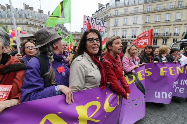 8/18. Une « marche des femmes contre l’austérité ». © Michel Stoupak. Dim 09.06.2013, 14h41m13.