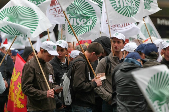 20/36. Les agriculteurs en colère marchent sur Paris. © Michel Stoupak. Dim 23.06.2013, 11h05m14.
