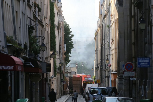 14/18. L'incendie de l’hôtel Lambert. © Michel Stoupak. Mer 10.07.2013, 08h04m14.