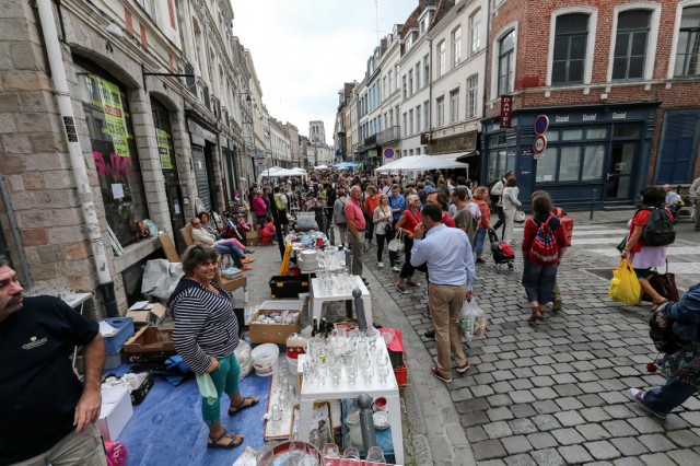46/63. Grande braderie : Lille, capitale européenne de la chine. © Michel Stoupak. Sam 31.08.2013, 14h34m43.