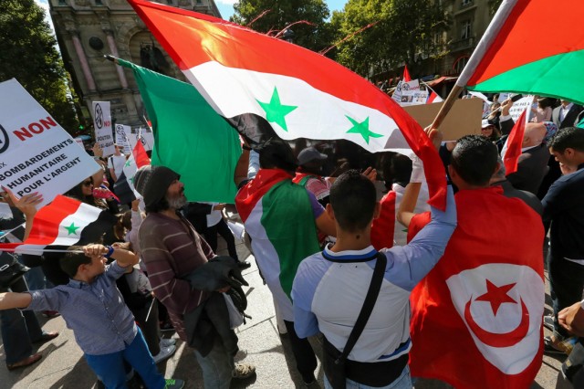 8/26. Manifestation à Paris contre une action en Syrie. © Michel Stoupak. Dim 08.09.2013, 15h59m57.