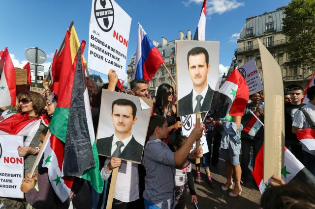 12/26. Manifestation à Paris contre une action en Syrie. © Michel Stoupak. Dim 08.09.2013, 16h18m47.