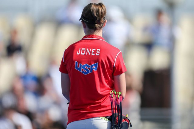 2/9. Erika Jones en finale de la Coupe du monde de tir à l’arc. © Michel Stoupak. Sam 21.09.2013, 15h16m00.