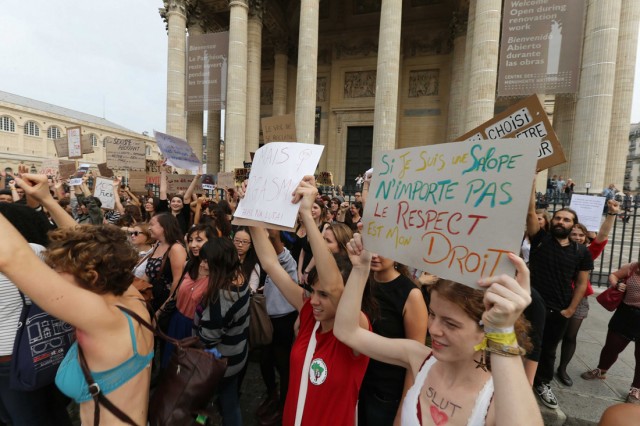 17/18. Slutwalk à Paris. © Michel Stoupak. Sam 28.09.2013, 15h55m08.