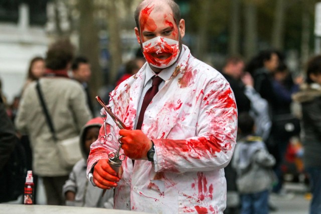 15/25. Les zombies marchent sur Paris. © Michel Stoupak. Sam 12.10.2013, 13h28m08.