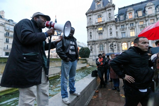 8/12. Contre des déclarations racistes sur Christiane Taubira. © Michel Stoupak. Ven 25.10.2013, 18h33m56.
