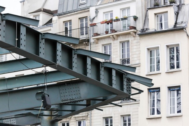 7/9. La Canopée des Halles : un monstre d'acier au cœur de Paris. © Michel Stoupak. Ven 01.11.2013, 15h51m22.