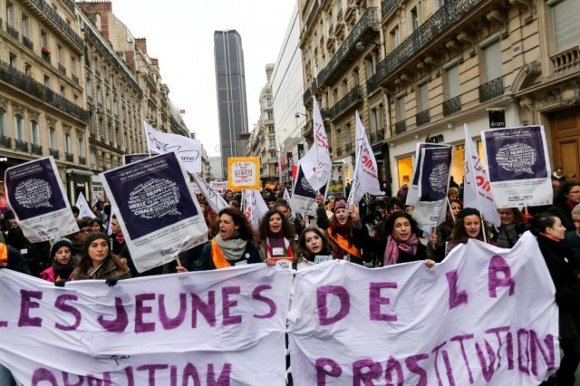 19/27. Manifestation contre la prostitution et les violences aux femmes. © Michel Stoupak. Sam 23.11.2013, 14h48m51.