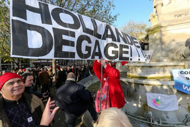 11/18. Paris : mobilisation contre le « matraquage fiscal ». © Michel Stoupak. Sam 30.11.2013, 15h18m05.