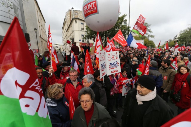 14/27. Révolution fiscale : Mélenchon marche sur Bercy. © Michel Stoupak. Dim 01.12.2013, 13h53m37.