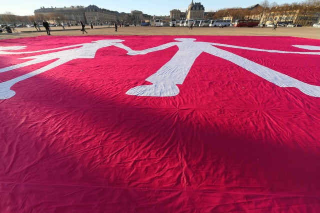 15.12.2013. La Manif pour tous dénonce la &quot;familiphobie&quot; du gouvernement